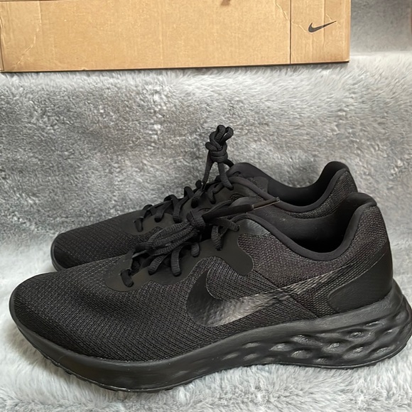 Nike - Men’s Sneakers - Picture 8 of 9